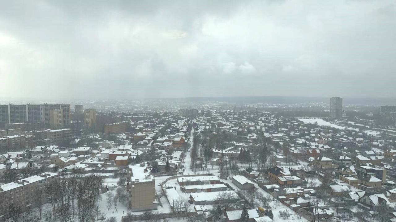 Bright House On 23 Serpnya Kharkov Ngoại thất bức ảnh