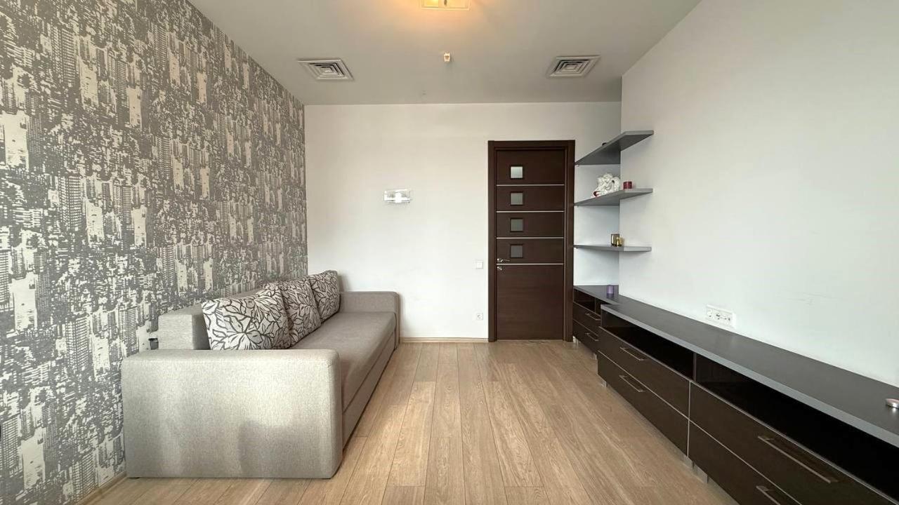 Bright House On 23 Serpnya Kharkov Ngoại thất bức ảnh